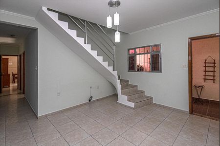 Sala de casa à venda com 4 quartos, 280m² em Vila Liviero, São Paulo