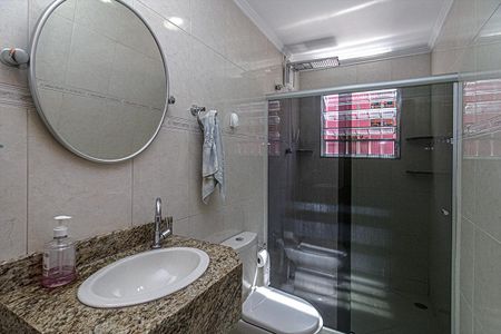 Casa à venda com 280m², 4 quartos e 2 vagas Casa à venda com 280m², 4 quartos e 2 vagasBanheiro Social