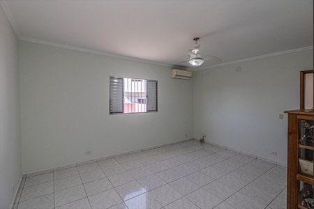 Casa à venda com 280m², 4 quartos e 2 vagas Casa à venda com 280m², 4 quartos e 2 vagasQuarto 4