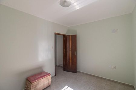 Casa à venda com 280m², 4 quartos e 2 vagas Casa à venda com 280m², 4 quartos e 2 vagasQuarto 2