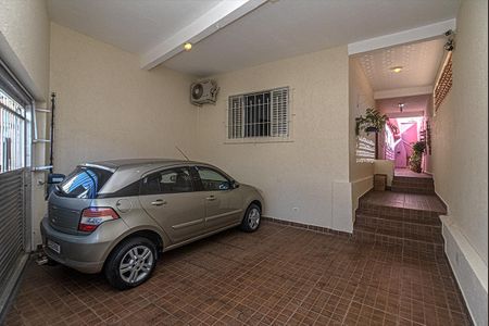 Casa à venda com 280m², 4 quartos e 2 vagas Casa à venda com 280m², 4 quartos e 2 vagasGaragem