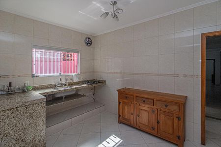 Casa à venda com 280m², 4 quartos e 2 vagas Casa à venda com 280m², 4 quartos e 2 vagasCozinha