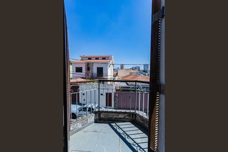 Casa à venda com 300m², 3 quartos e 5 vagas Casa à venda com 300m², 3 quartos e 5 vagasVaranda da Suíte 3