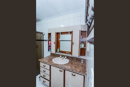 Casa à venda com 300m², 3 quartos e 5 vagas Casa à venda com 300m², 3 quartos e 5 vagasBanheiro Social