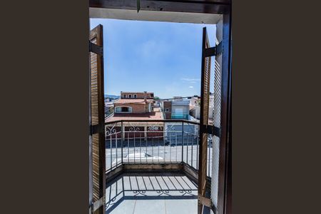 Casa à venda com 300m², 3 quartos e 5 vagas Casa à venda com 300m², 3 quartos e 5 vagasVaranda quarto 2