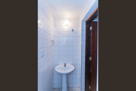 Casa à venda com 300m², 3 quartos e 5 vagas Casa à venda com 300m², 3 quartos e 5 vagasBanheiro de Serviço