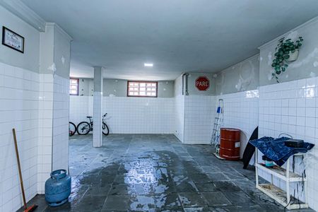 Casa à venda com 300m², 3 quartos e 5 vagas Casa à venda com 300m², 3 quartos e 5 vagasGaragem