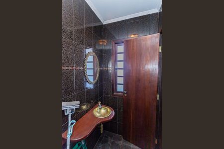 Casa à venda com 300m², 3 quartos e 5 vagas Casa à venda com 300m², 3 quartos e 5 vagasLavabo da Sala