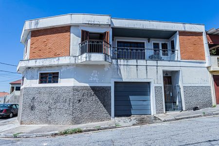 Casa à venda com 300m², 3 quartos e 5 vagas Casa à venda com 300m², 3 quartos e 5 vagasFachada