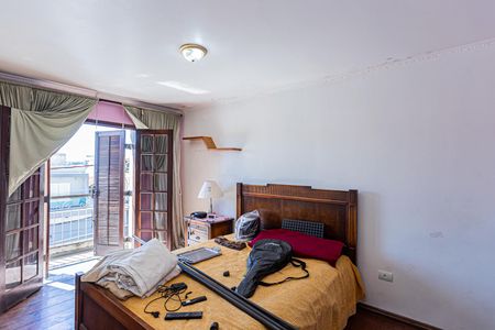 Casa à venda com 300m², 3 quartos e 5 vagas Casa à venda com 300m², 3 quartos e 5 vagasQuarto 2