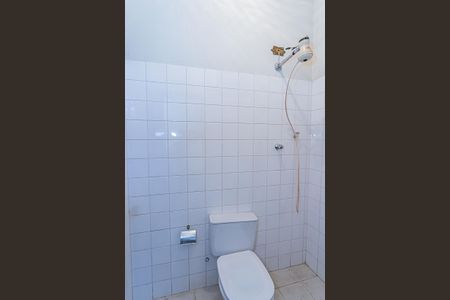 Casa à venda com 300m², 3 quartos e 5 vagas Casa à venda com 300m², 3 quartos e 5 vagasBanheiro de Serviço