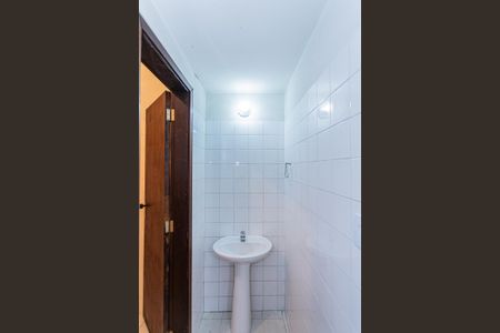 Casa à venda com 300m², 3 quartos e 5 vagas Casa à venda com 300m², 3 quartos e 5 vagasBanheiro de Serviço