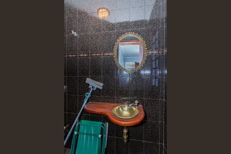 Lavabo da Sala de casa à venda com 3 quartos, 300m² em Vila Bonilha Nova, São Paulo