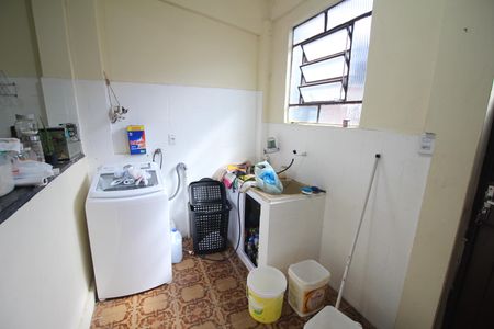 Casa para alugar com 360m², 2 quartos e 2 vagasÁrea de Serviço