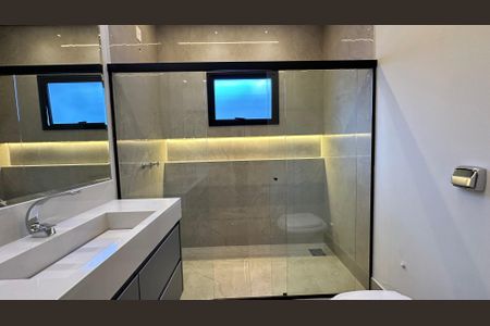 Casa de condomínio para alugar com 176m², 3 quartos e 4 vagasBanheiro