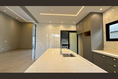 Casa de condomínio para alugar com 176m², 3 quartos e 4 vagasCozinha