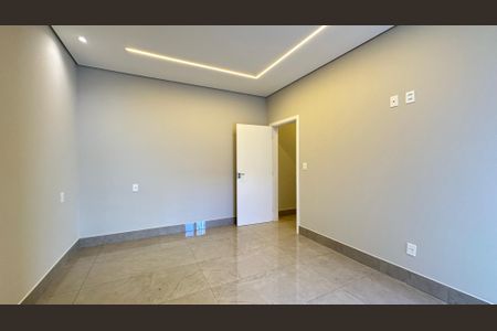 Casa de condomínio para alugar com 176m², 3 quartos e 4 vagasQuarto 