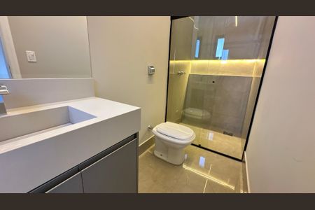 Casa de condomínio para alugar com 176m², 3 quartos e 4 vagasBanheiro