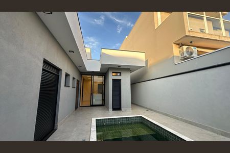 Casa de condomínio para alugar com 176m², 3 quartos e 4 vagasPiscina