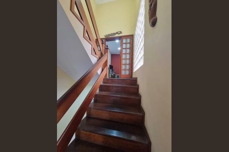 Escada de casa à venda com 5 quartos, 330m² em Barcelona, São Caetano do Sul