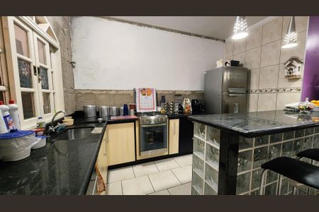Casa à venda com 140m², 2 quartos e 2 vagasCozinha