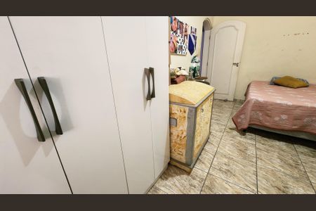 Casa à venda com 140m², 2 quartos e 2 vagasQuarto 2