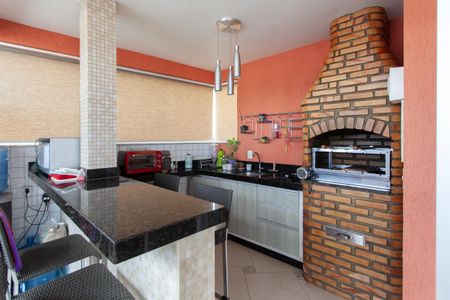 Apartamento à venda com 180m², 4 quartos e 2 vagas Apartamento à venda com 180m², 4 quartos e 2 vagasEspaço Gourmet