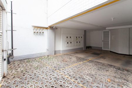 Apartamento à venda com 180m², 4 quartos e 2 vagas Apartamento à venda com 180m², 4 quartos e 2 vagasGaragem