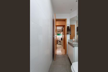 Apartamento à venda com 180m², 4 quartos e 2 vagas Apartamento à venda com 180m², 4 quartos e 2 vagasBanheiro Social