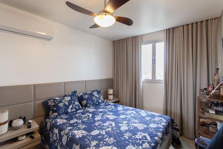 Apartamento à venda com 180m², 4 quartos e 2 vagas Apartamento à venda com 180m², 4 quartos e 2 vagasSuíte 1