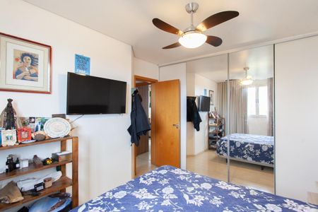 Apartamento à venda com 180m², 4 quartos e 2 vagas Apartamento à venda com 180m², 4 quartos e 2 vagasSuíte 1