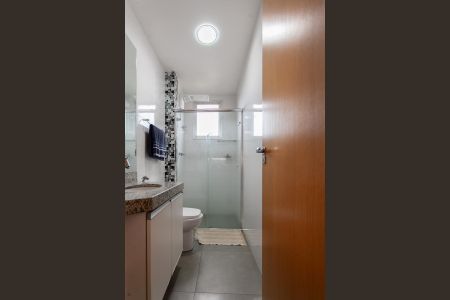 Apartamento à venda com 180m², 4 quartos e 2 vagas Apartamento à venda com 180m², 4 quartos e 2 vagasBanheiro Social
