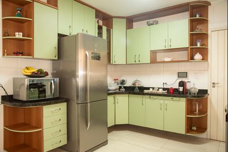 Casa à venda com 155m², 3 quartos e 2 vagasCozinha