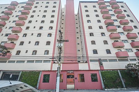 Apartamento à venda com 90m², 2 quartos e 2 vagasFachada e portaria