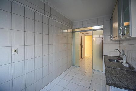 Apartamento à venda com 90m², 2 quartos e 2 vagasCozinha e Área de Serviço