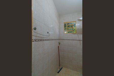 Casa à venda com 250m², 2 quartos e 1 vagaBanheiro