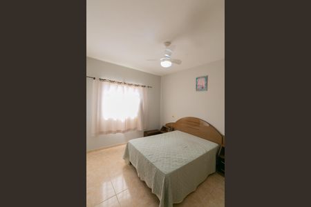 Casa à venda com 250m², 2 quartos e 1 vagaSuíte