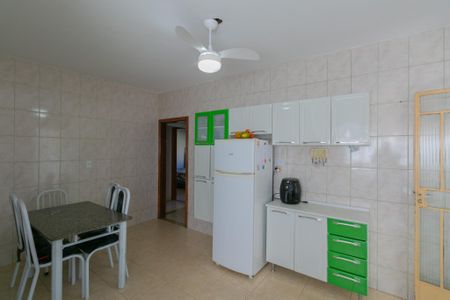 Casa à venda com 250m², 2 quartos e 1 vagaCozinha