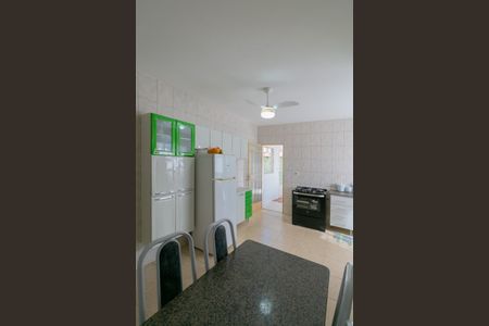 Casa à venda com 250m², 2 quartos e 1 vagaCozinha