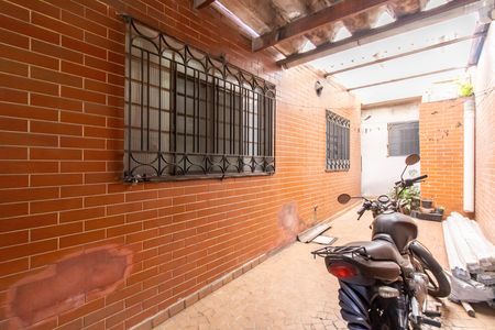 Casa à venda com 253m², 3 quartos e 3 vagas Casa à venda com 253m², 3 quartos e 3 vagasGaragem