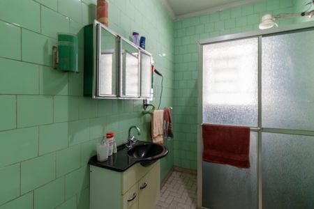 Casa à venda com 253m², 3 quartos e 3 vagas Casa à venda com 253m², 3 quartos e 3 vagasBanheiro