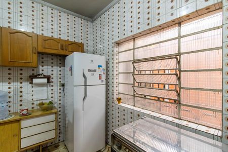 Casa à venda com 253m², 3 quartos e 3 vagas Casa à venda com 253m², 3 quartos e 3 vagasCozinha