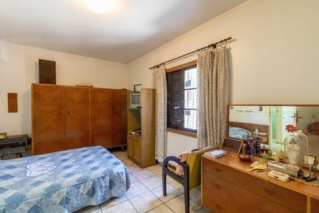 Casa à venda com 253m², 3 quartos e 3 vagas Casa à venda com 253m², 3 quartos e 3 vagasQuarto 1