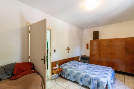 Casa à venda com 253m², 3 quartos e 3 vagas Casa à venda com 253m², 3 quartos e 3 vagasQuarto 1