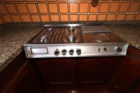 Casa para alugar com 338m², 5 quartos e 4 vagasCozinha - Fogão