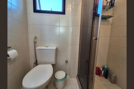 Apartamento à venda com 174m², 3 quartos e 2 vagasBanheiro da Suíte