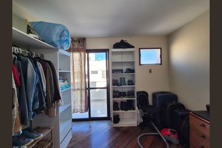 Apartamento à venda com 174m², 3 quartos e 2 vagasQuarto 2