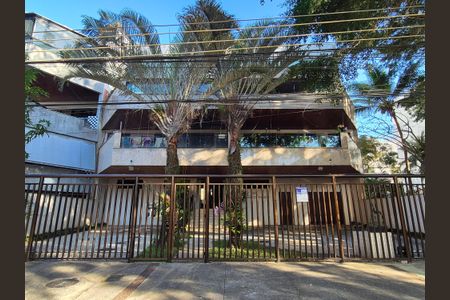 Apartamento à venda com 174m², 3 quartos e 2 vagasFachada