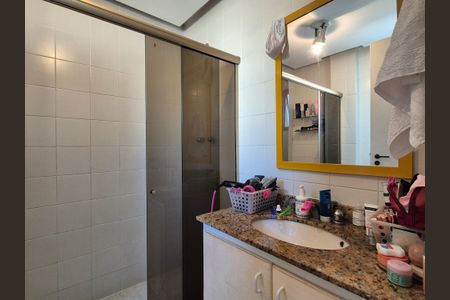 Apartamento à venda com 174m², 3 quartos e 2 vagasBanheiro da Suíte