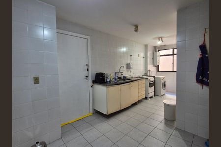 Apartamento à venda com 174m², 3 quartos e 2 vagasCozinha